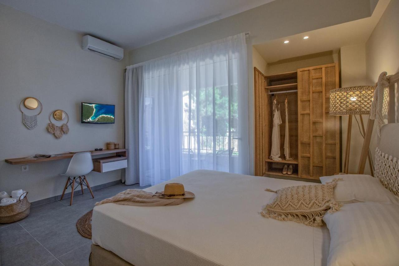 Anemelia Luxury Apartments 阿尔戈斯托利翁 外观 照片
