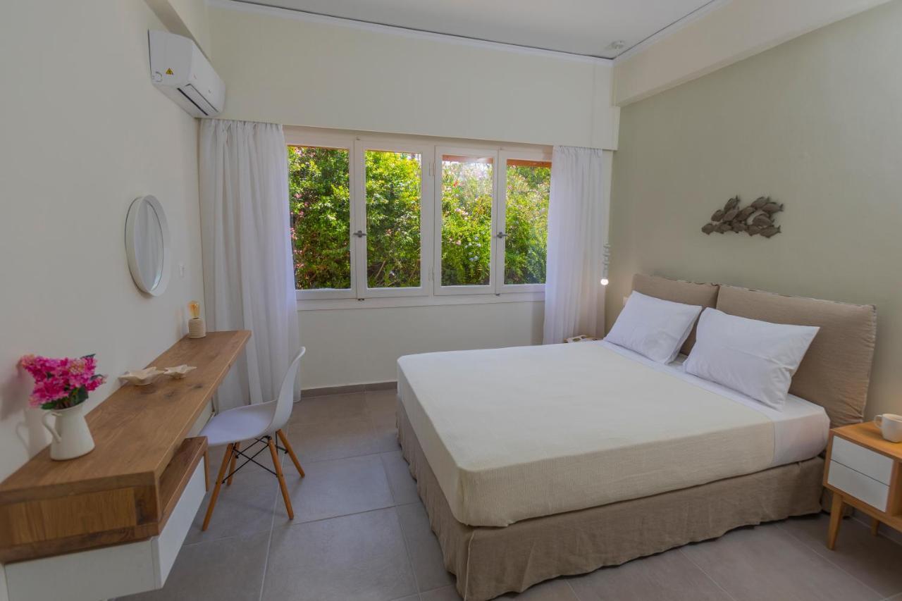 Anemelia Luxury Apartments 阿尔戈斯托利翁 外观 照片