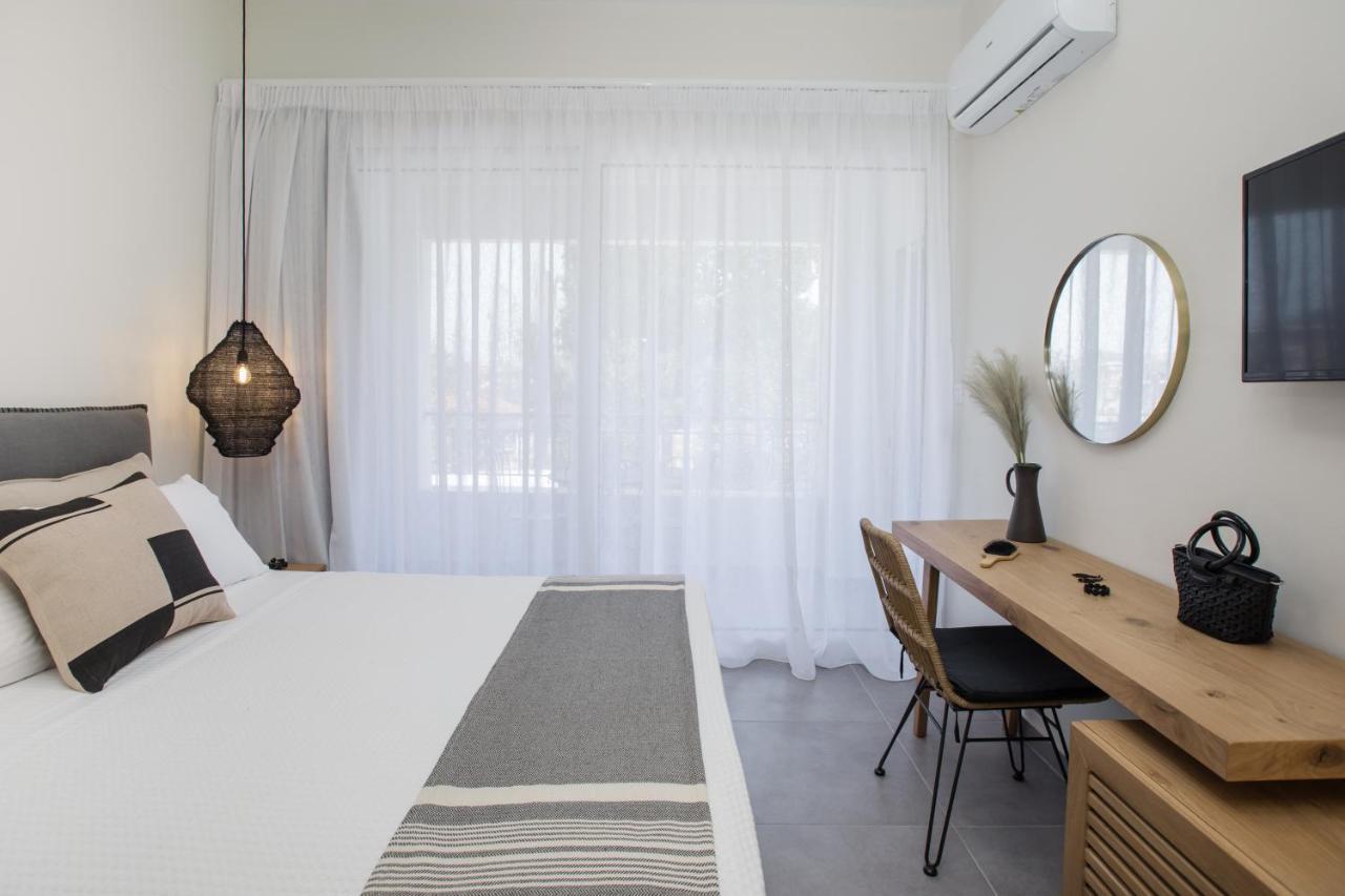 Anemelia Luxury Apartments 阿尔戈斯托利翁 外观 照片