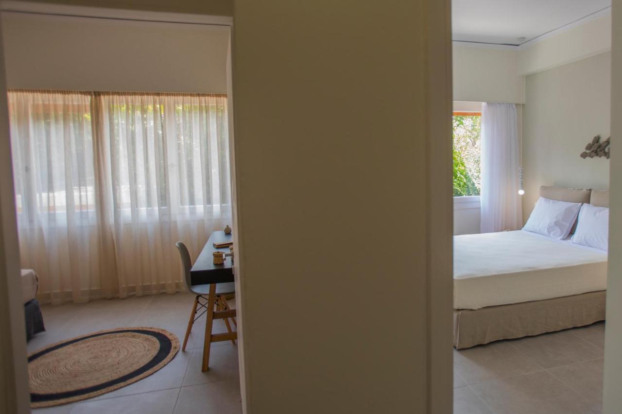 Anemelia Luxury Apartments 阿尔戈斯托利翁 外观 照片